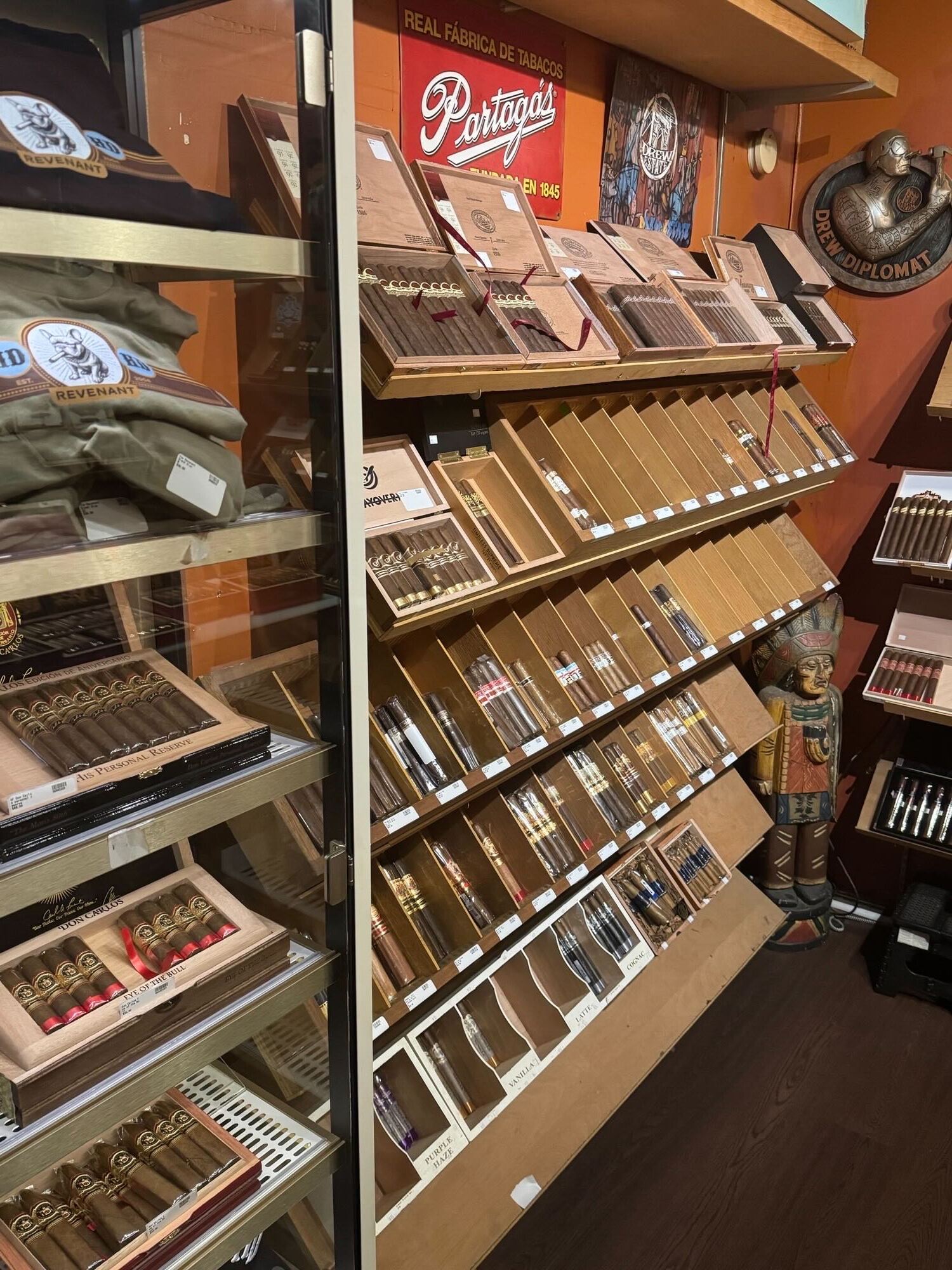 Havana Dreams Cigar Lounge