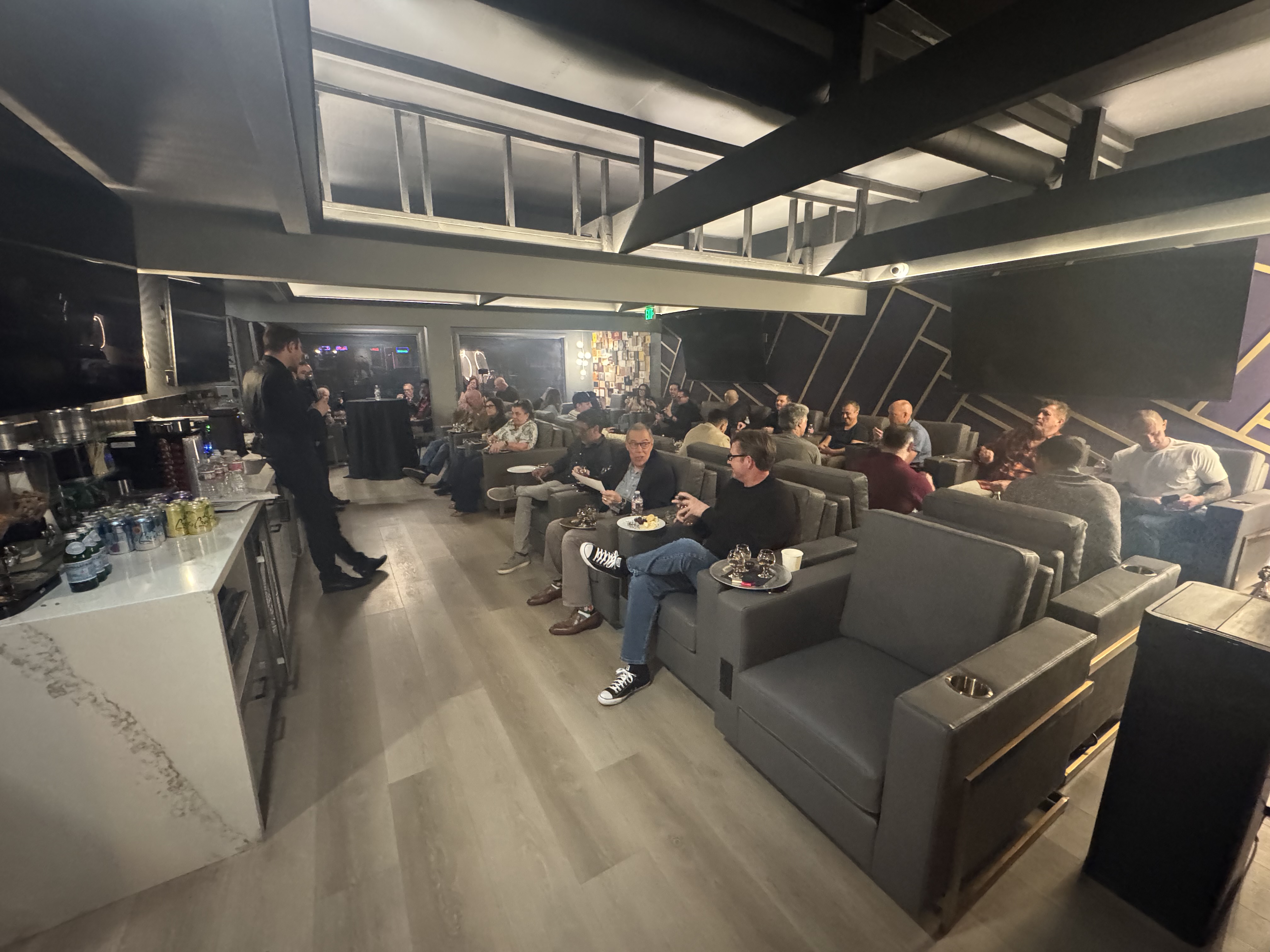 Stixx Private Cigar Lounge in Thousand oaks, CA
