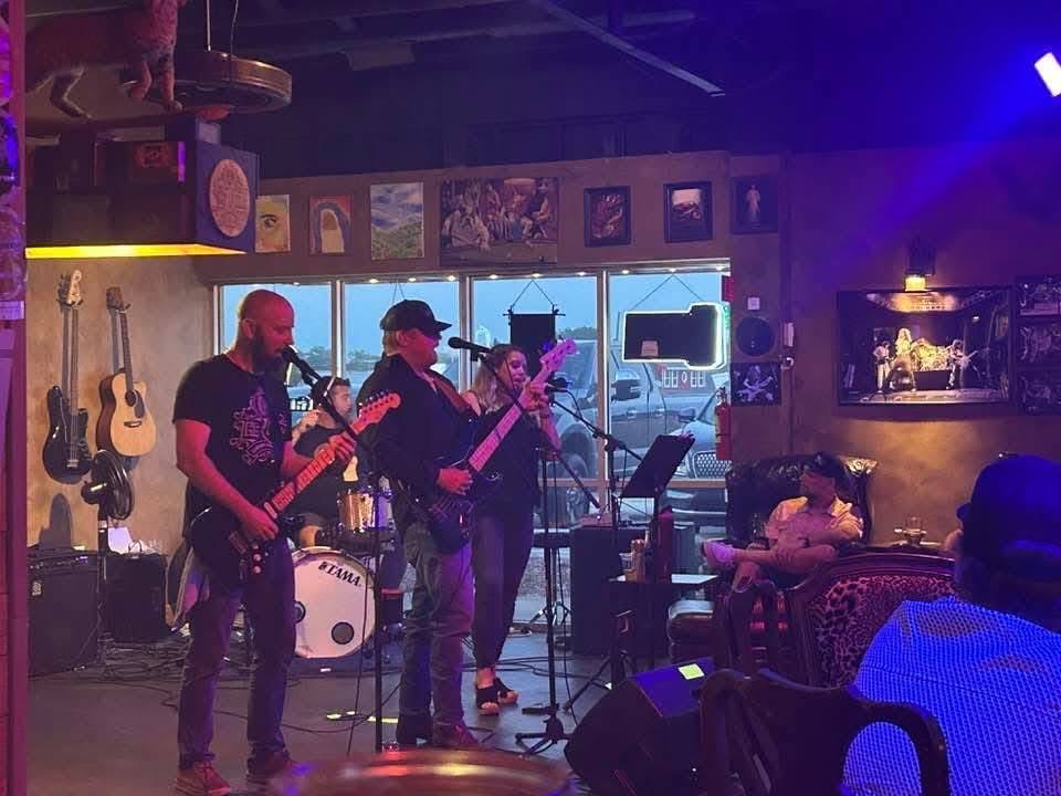 The Chief Cigar Lounge